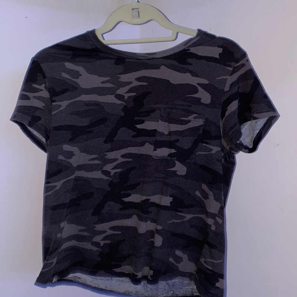 American eagle, black and grey camouflage shirt
